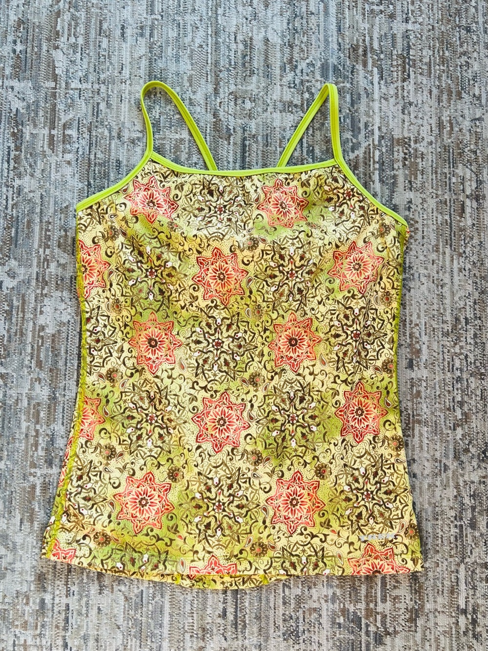 TREK Green Floral Print Spaghetti Strap Active Tank Top with Pocket